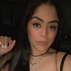 Meet your Posher, Beatriz